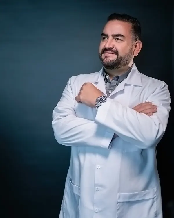 Img-Dr-Hector-García-Currículum